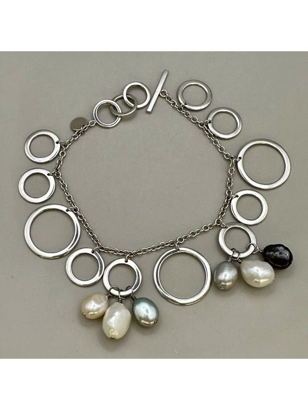 Tiffany & Co Iridesse Sterling Silver Pearl Circle Dangle Toggle Bracelet 7.5”